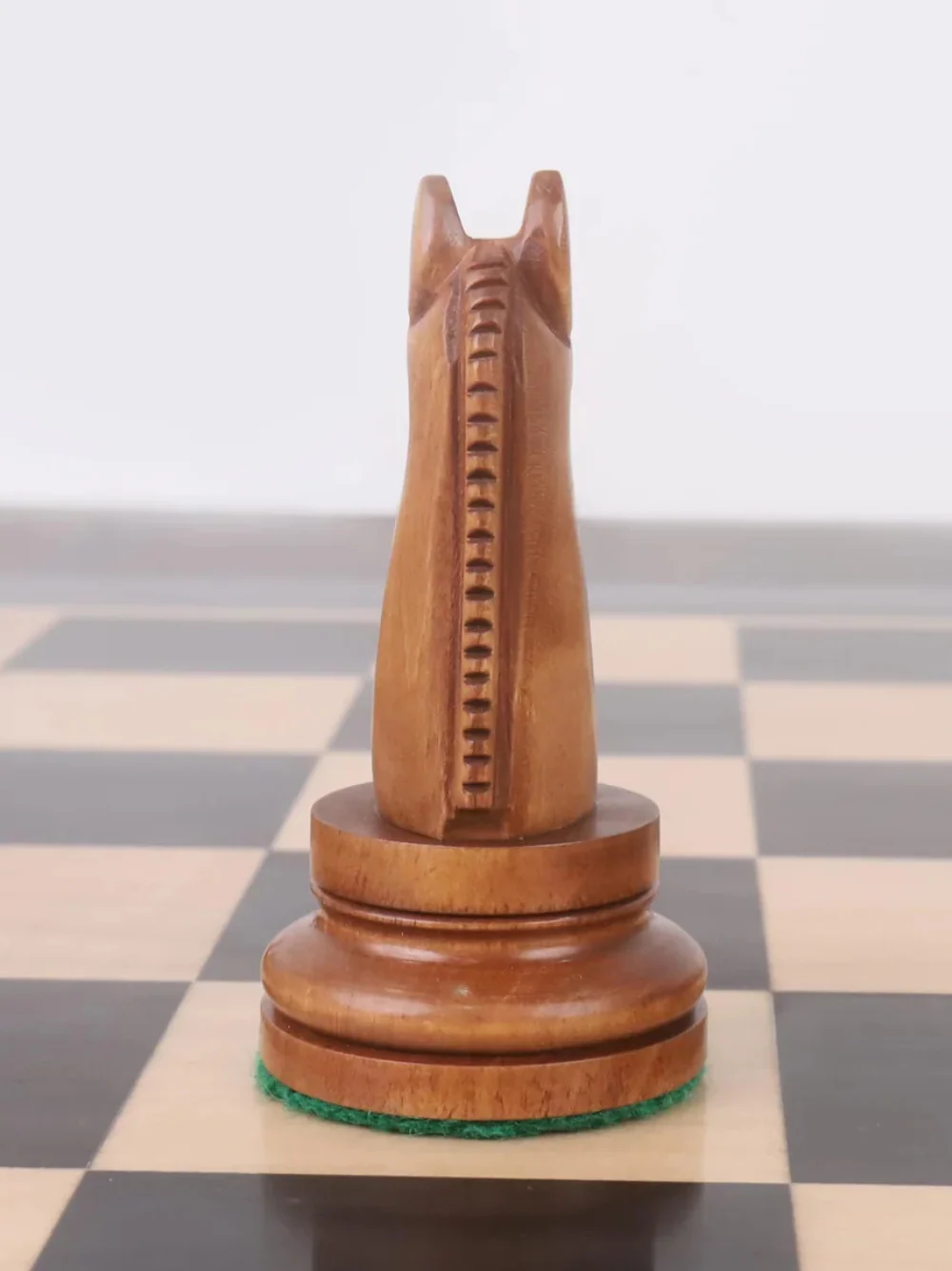 1900s' American Chess Company Reproduction Chess Set - Chess Pieces Only - Antiqued & Ebonised Boxwood - 3.9" King - Image 6