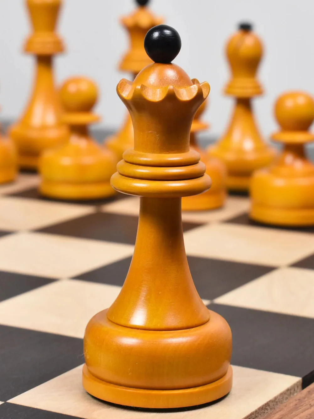1960's Soviet Championship Tal Chess Pieces Antiqued Boxwood- 4" King - Image 10