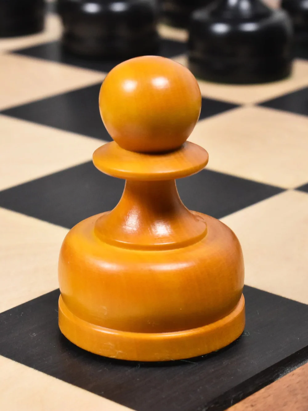 1960's Soviet Championship Tal Chess Pieces Antiqued Boxwood- 4" King - Image 5