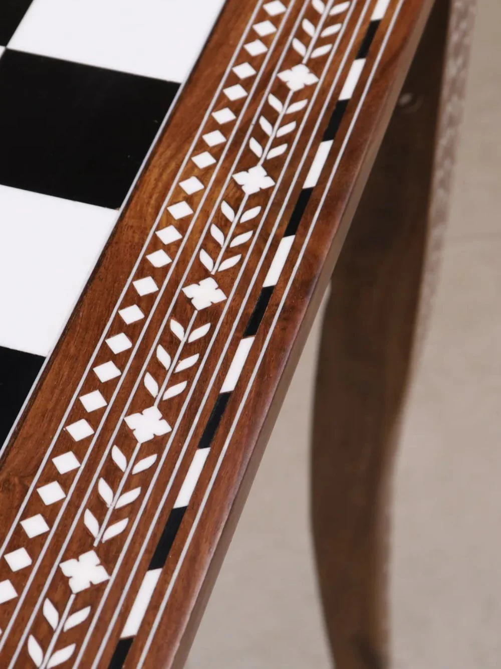 Players Wooden Chess Table - Golden Rosewood & Acrylic Ivory - Image 7