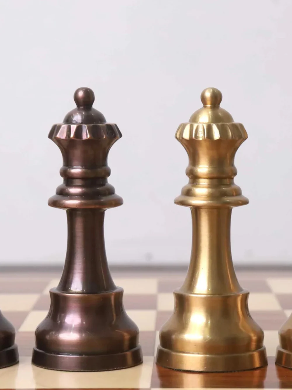 3.2" Pro Staunton Antiqued Copper Brass Metal Luxury Chess Pieces - 3.2" King - Image 4