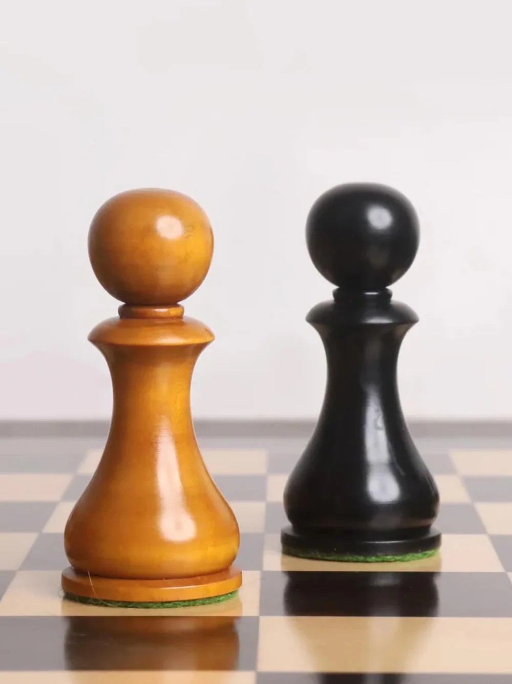 English Dublin Pattern Chess Pieces - Antiqued & Ebonised Boxwood - 3.6" King - Image 6