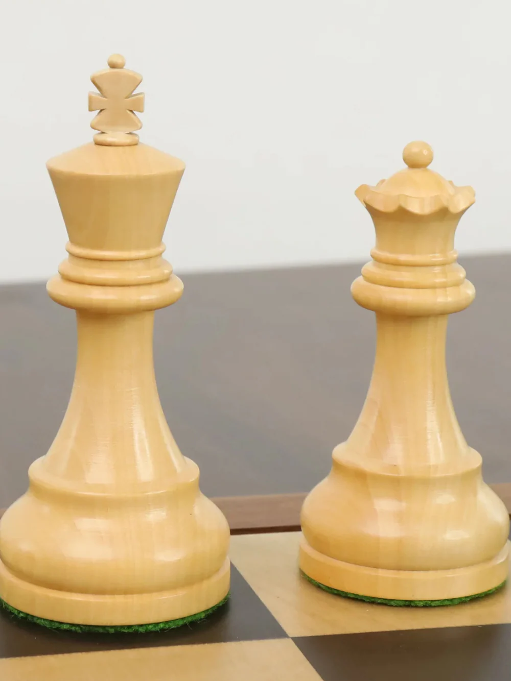 Reykjavik Series Staunton Chess Pieces - Weighted Boxwood - 3.8" King - Image 7