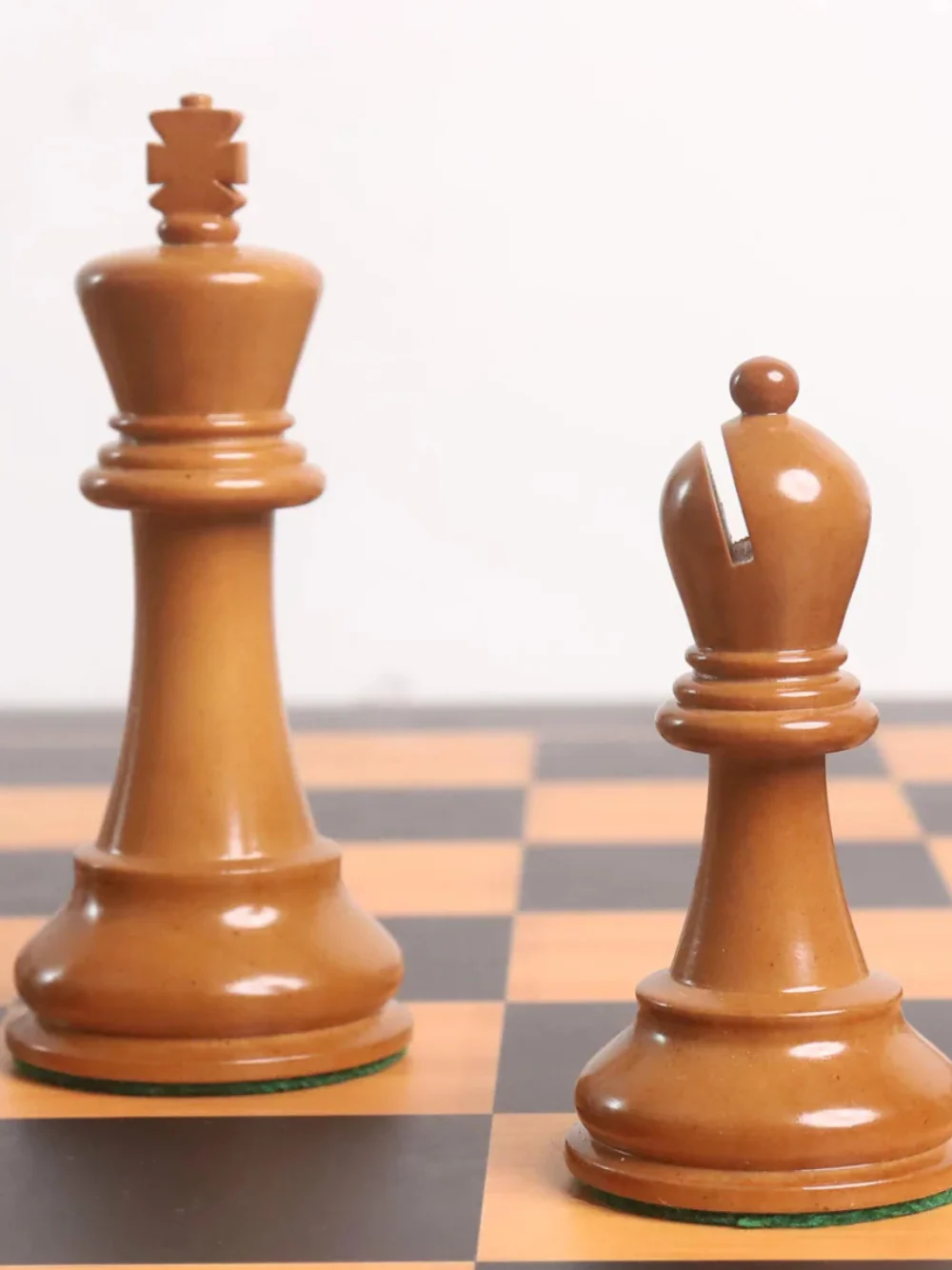 3.9" Lessing Staunton Chess Set - Ebony Wood & Antiqued Lacquered Boxwood Pieces with Board & Box - Image 5