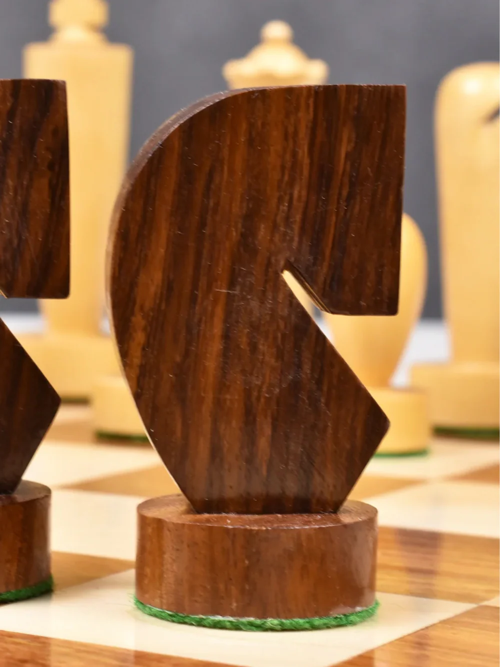 3.9" Minimalist Berliner Chess set - Image 5