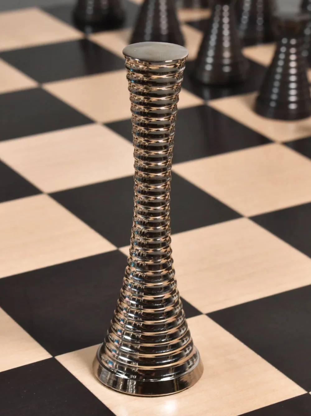 3.9" Modern Brass Metal Luxury Chess Set - Chess Pieces Only - Silver & Antique chessmen - Image 4