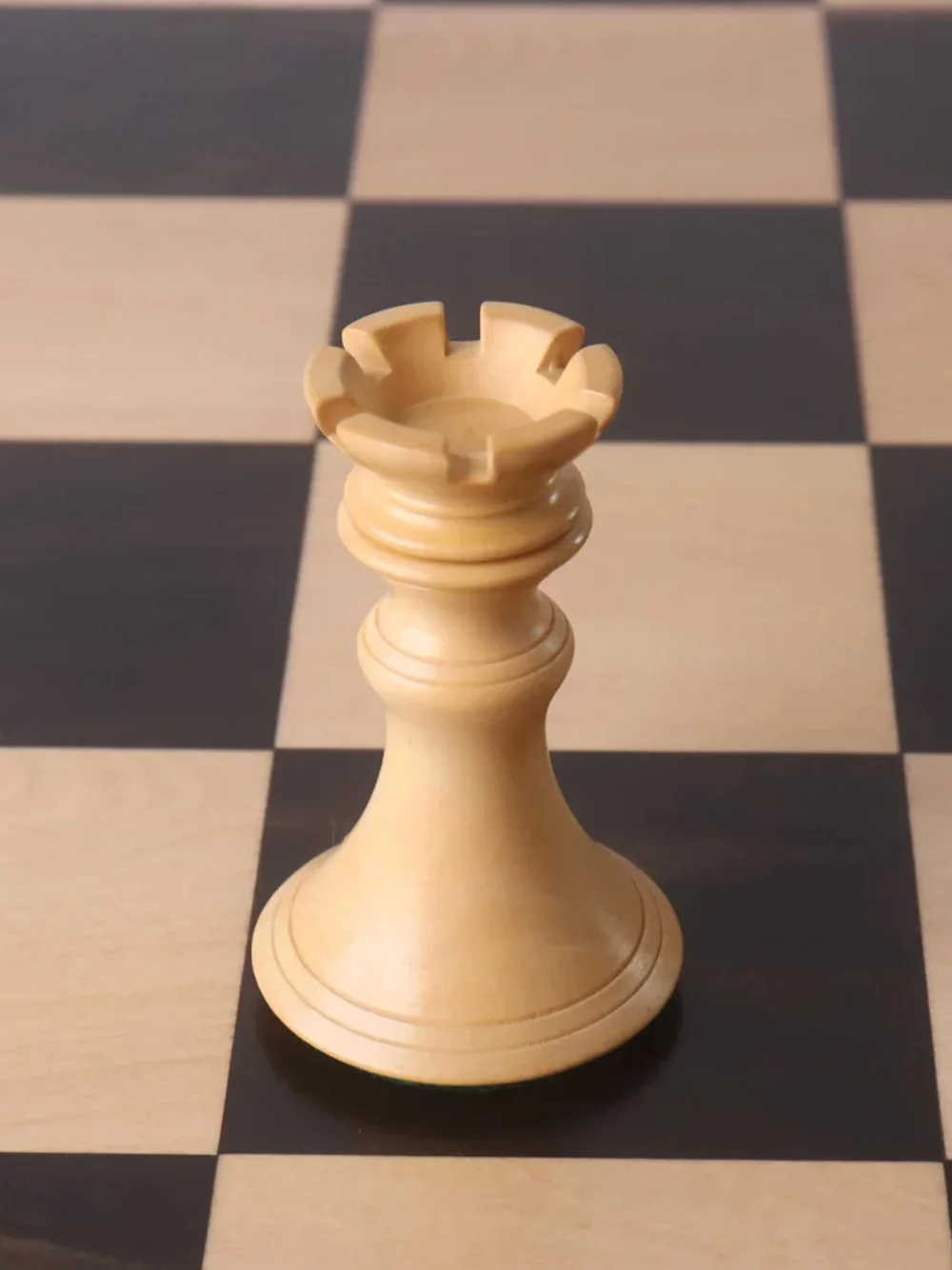 4.3" Aristocrat Series Luxury Staunton Chess Set - Ebony Wood & Boxwood Pieces with Board & Box - Image 11