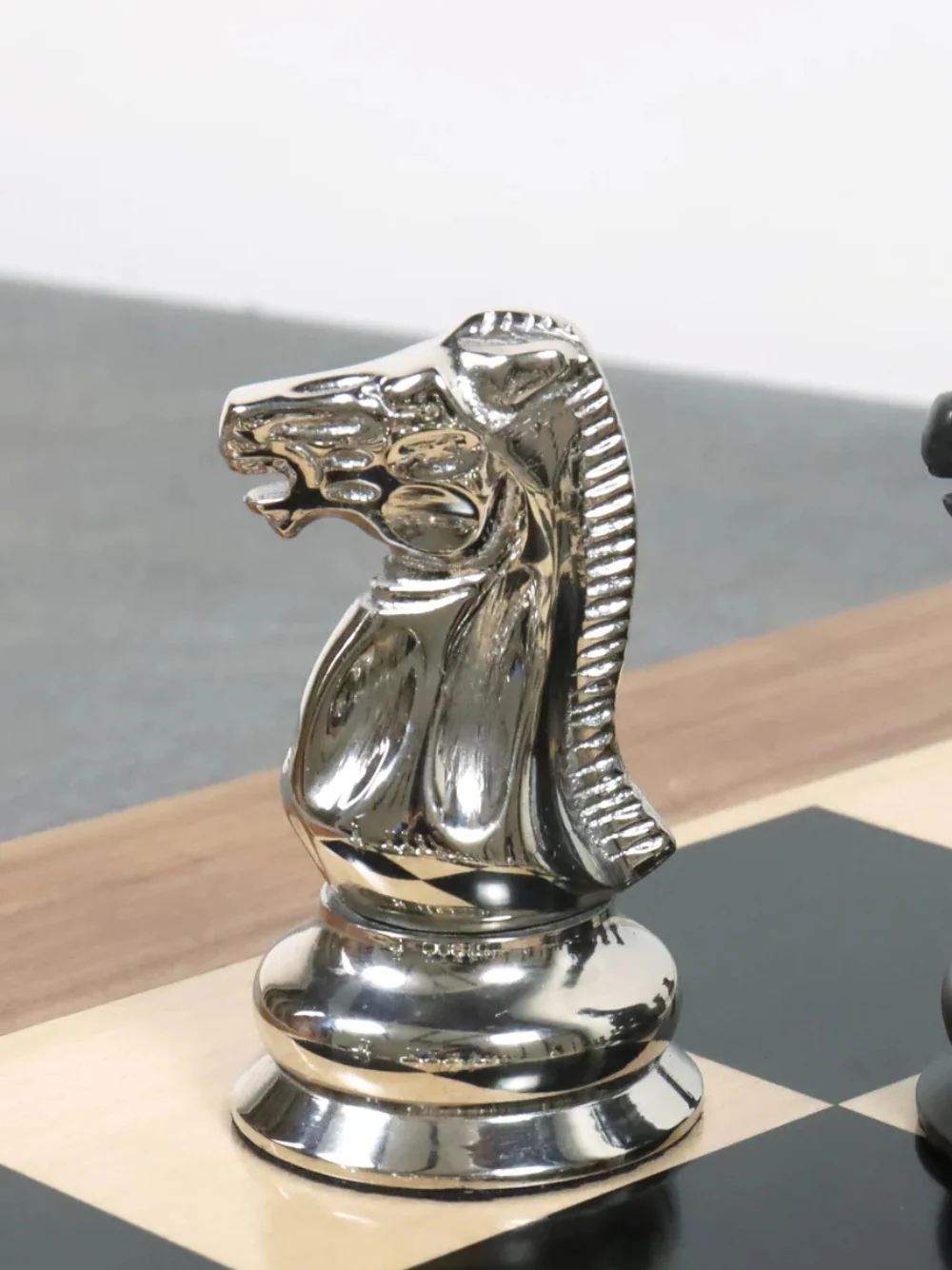 4.5" Jacques Staunton 1849 - Luxury Brass Metal Chess Pieces Only Set - Silver & Grey- Extra Queens - Image 3