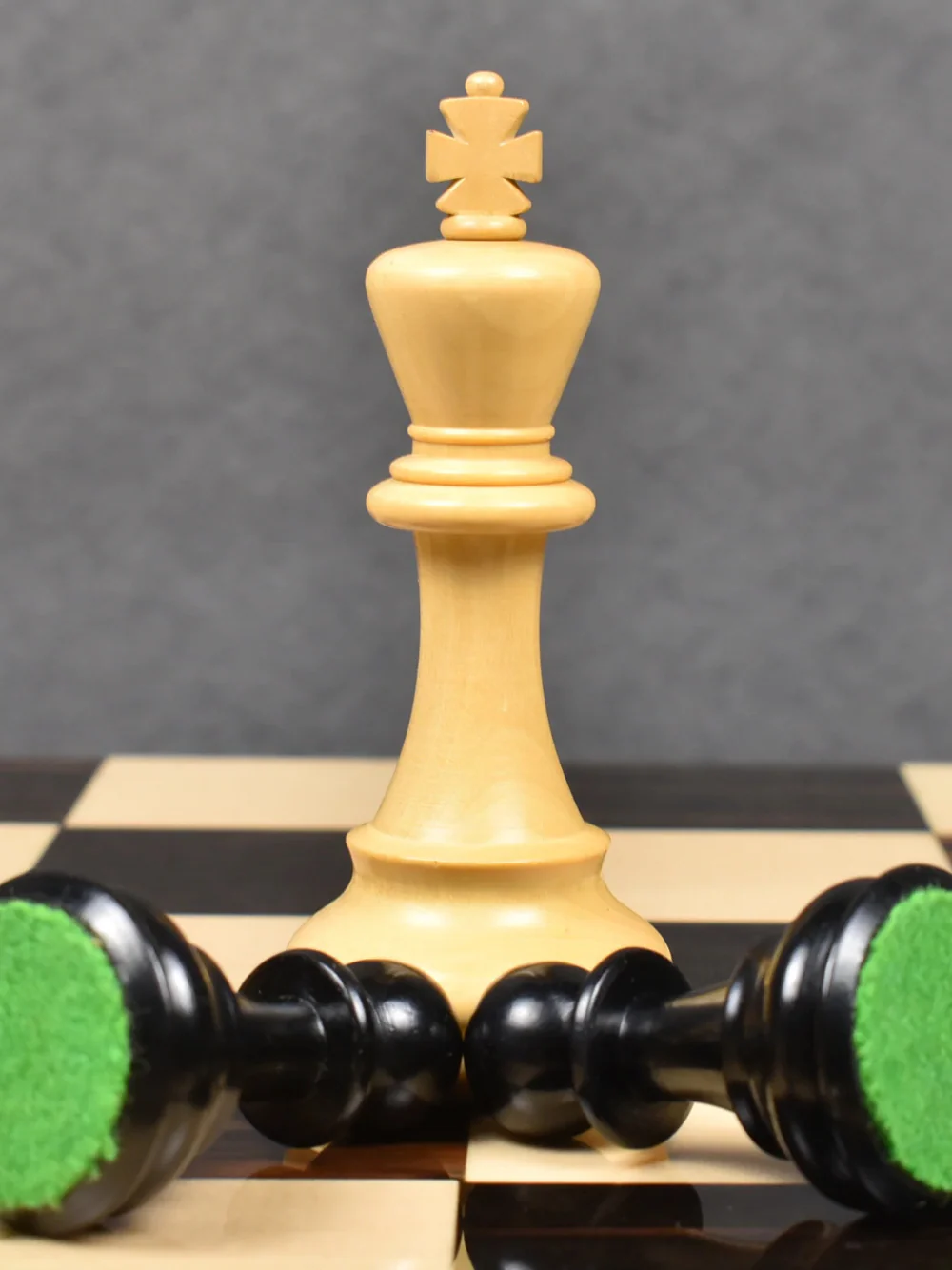 Craftsman Staunton Chess Set Combo - Image 4