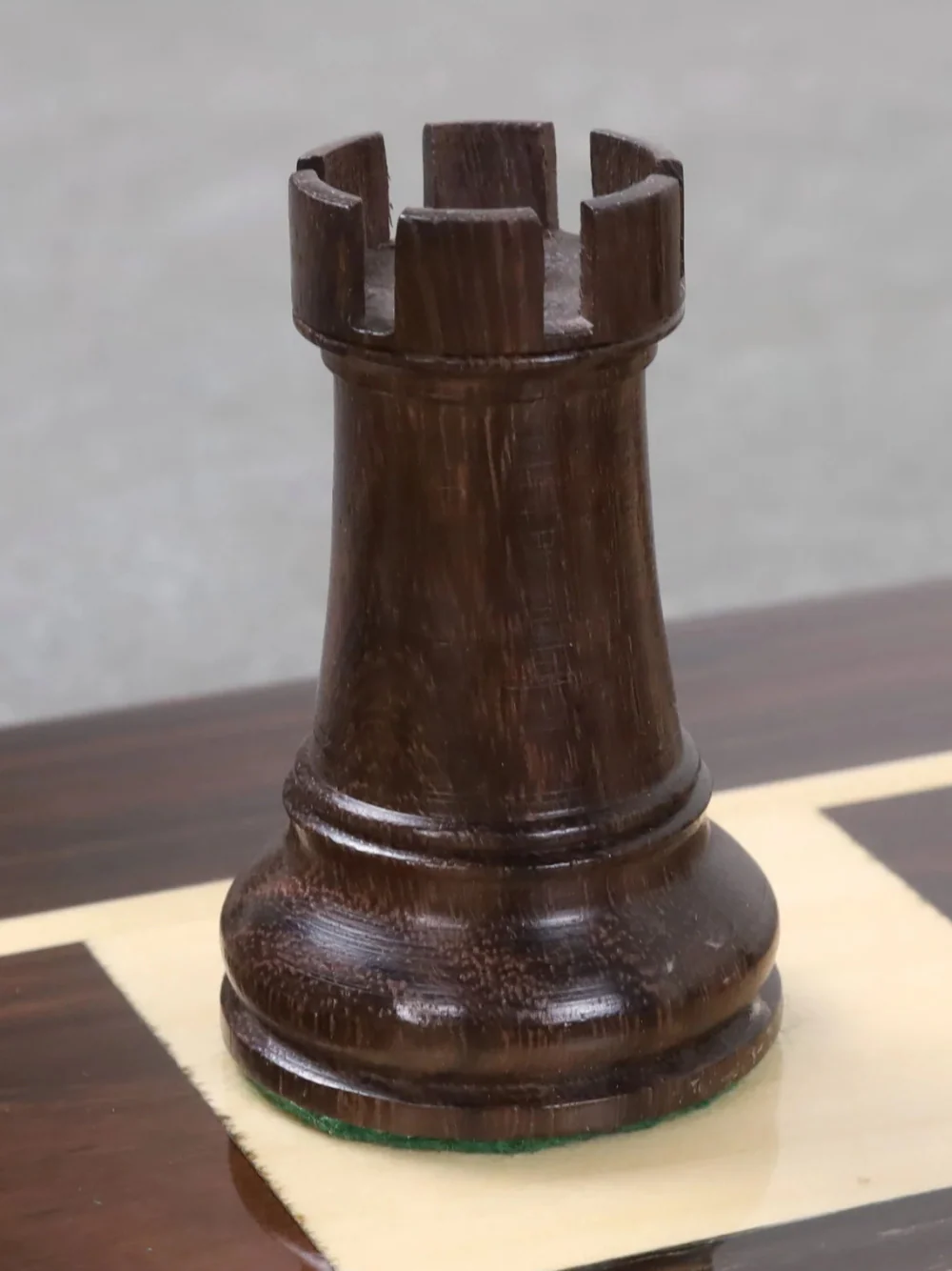 4" Leningrad Staunton Chess Pieces - Rosewood & Boxwood - Image 6