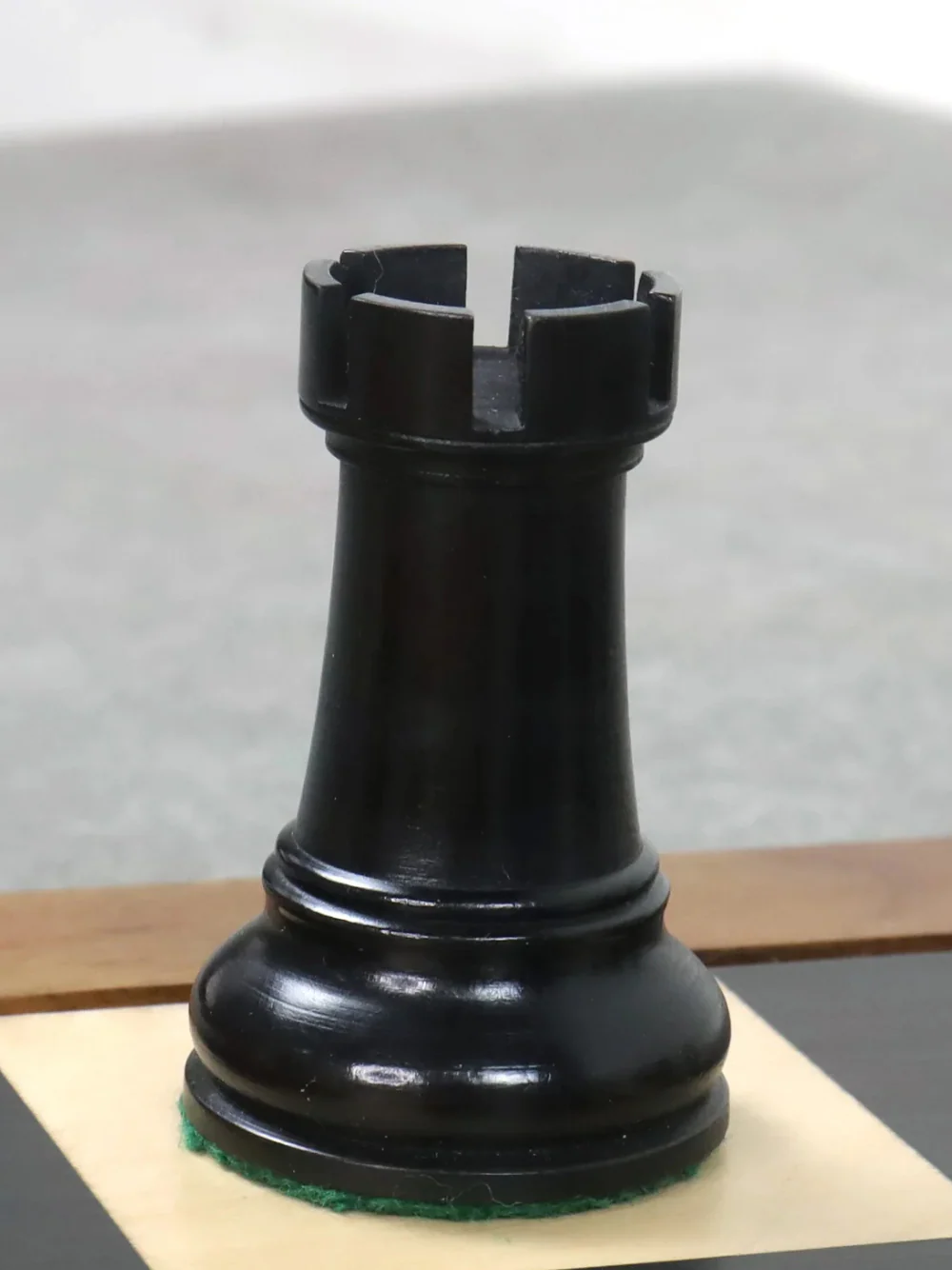 4" Leningrad Staunton Chess Pieces - Ebonised Boxwood - Image 6