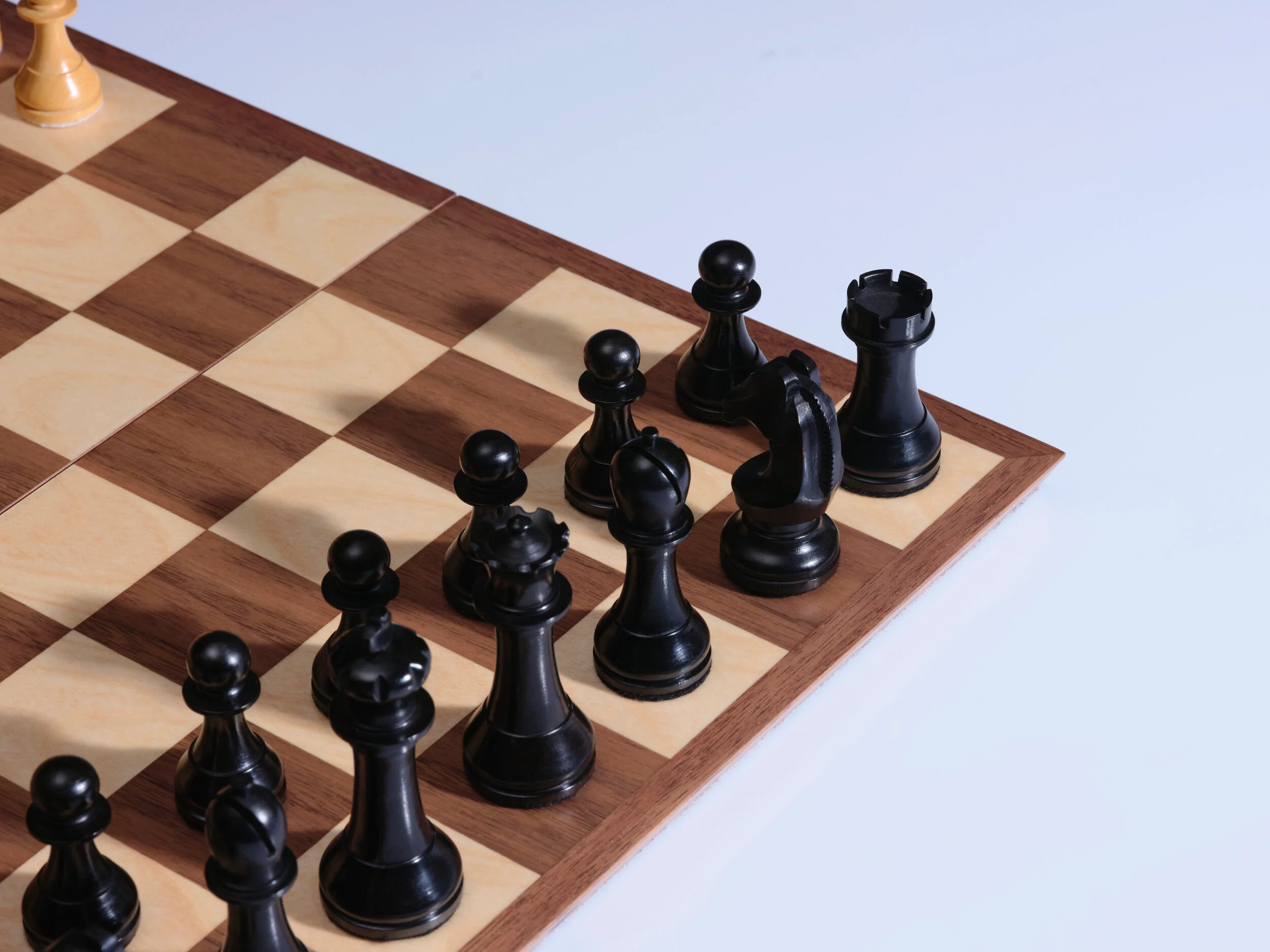 Official World Chess Studio Set - Image 6