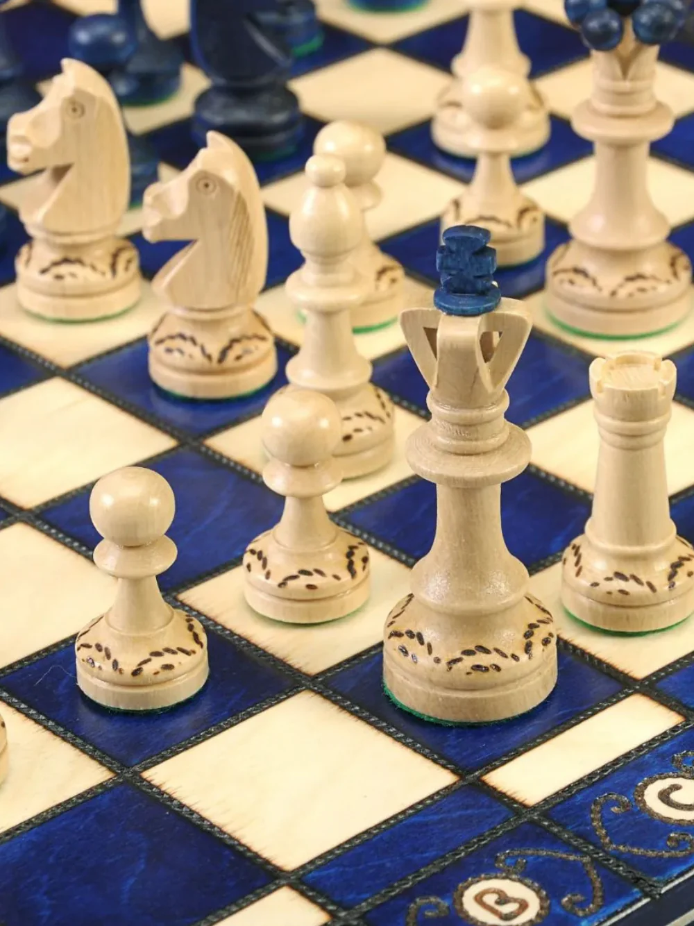 The Blue Senator Chess Set - Image 4