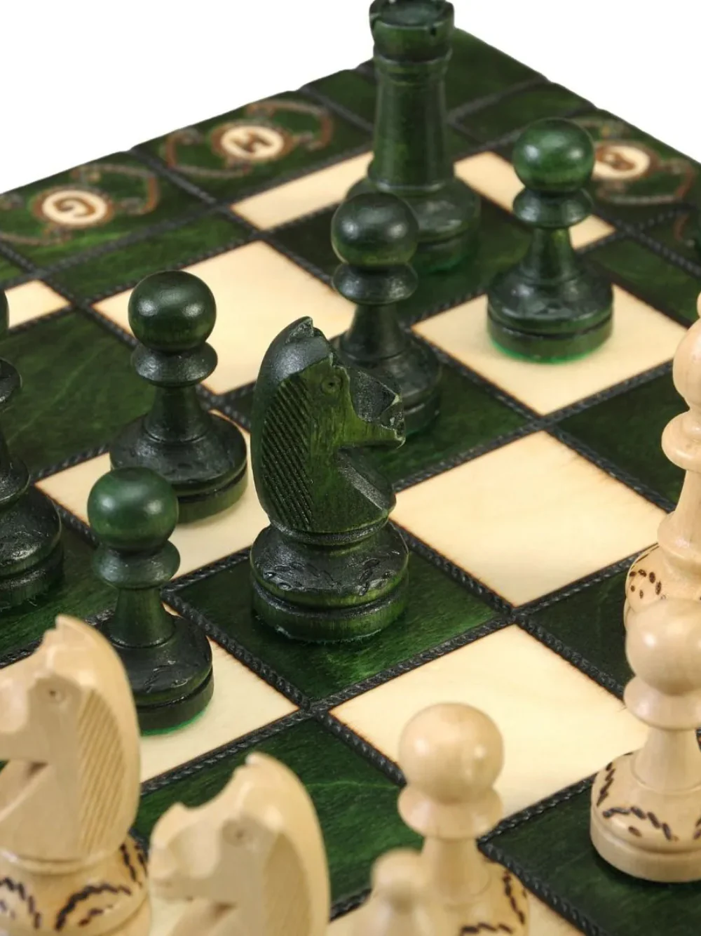 The Green Senator Chess Set - Image 7