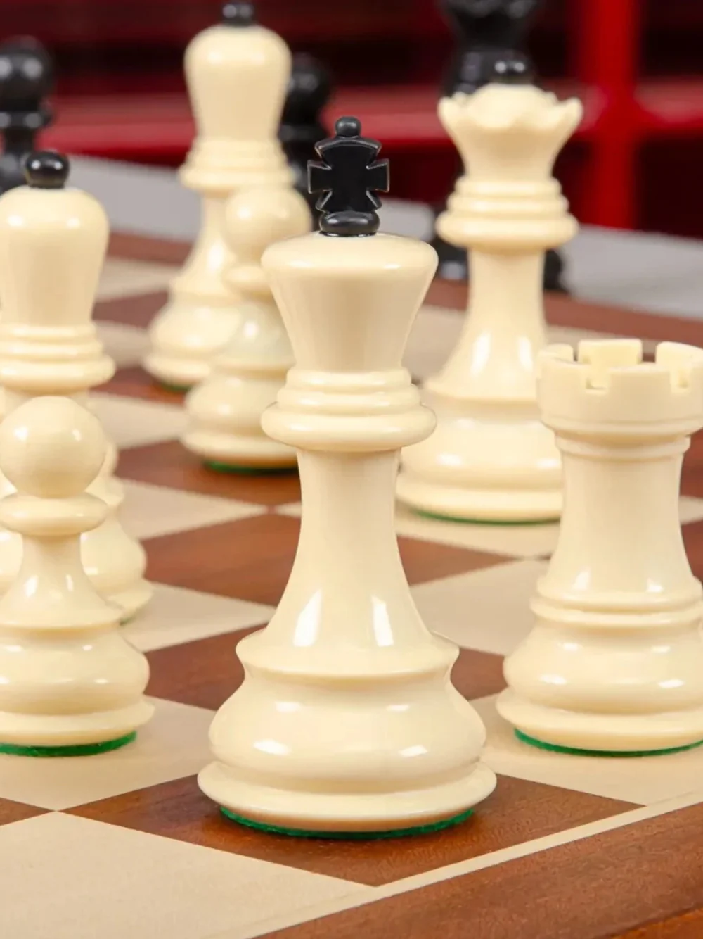 The Zagreb Series Plastic Chess Pieces - 3.75" King - Image 4