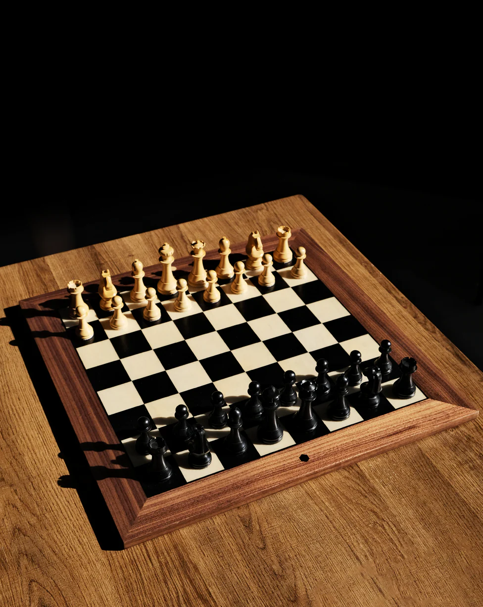 Home Edition Board in Black and White - Image 7